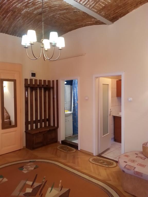 Brasov Apartment In Historic Center Room photo